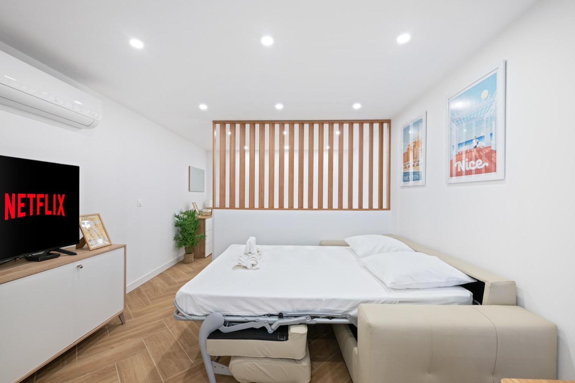 La Perle Apartment Menton Exterior photo